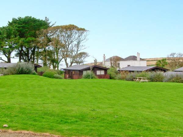 Holiday home Ty Pren